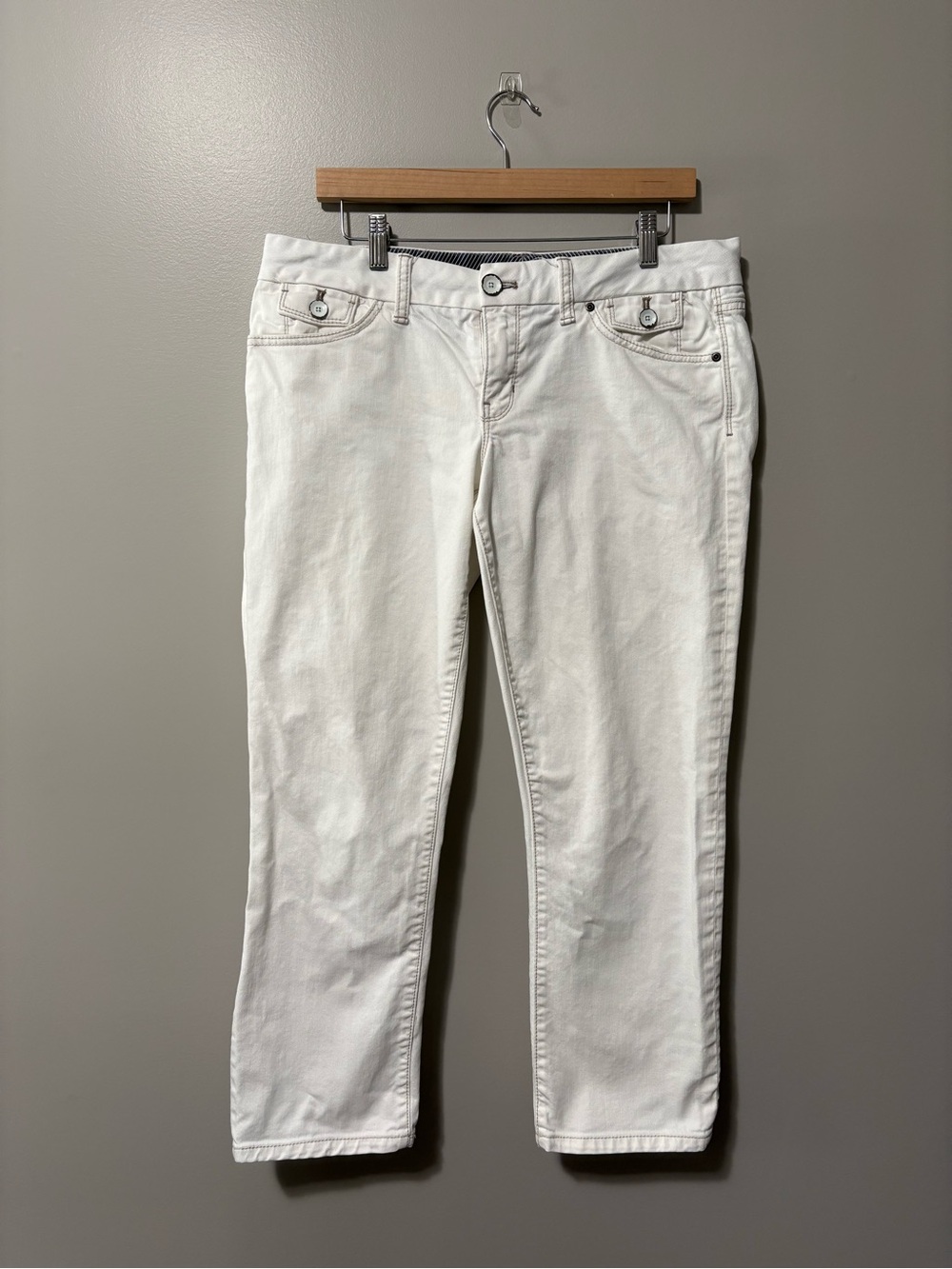 Limited Edition GAP Low Rise Cropped Jeans Vintage White